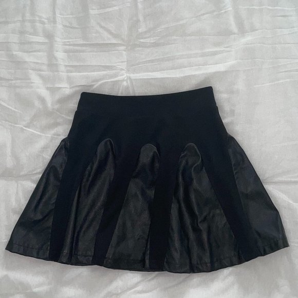 One Clothing Faux Leather Mini Skirt - Picture 5 of 6